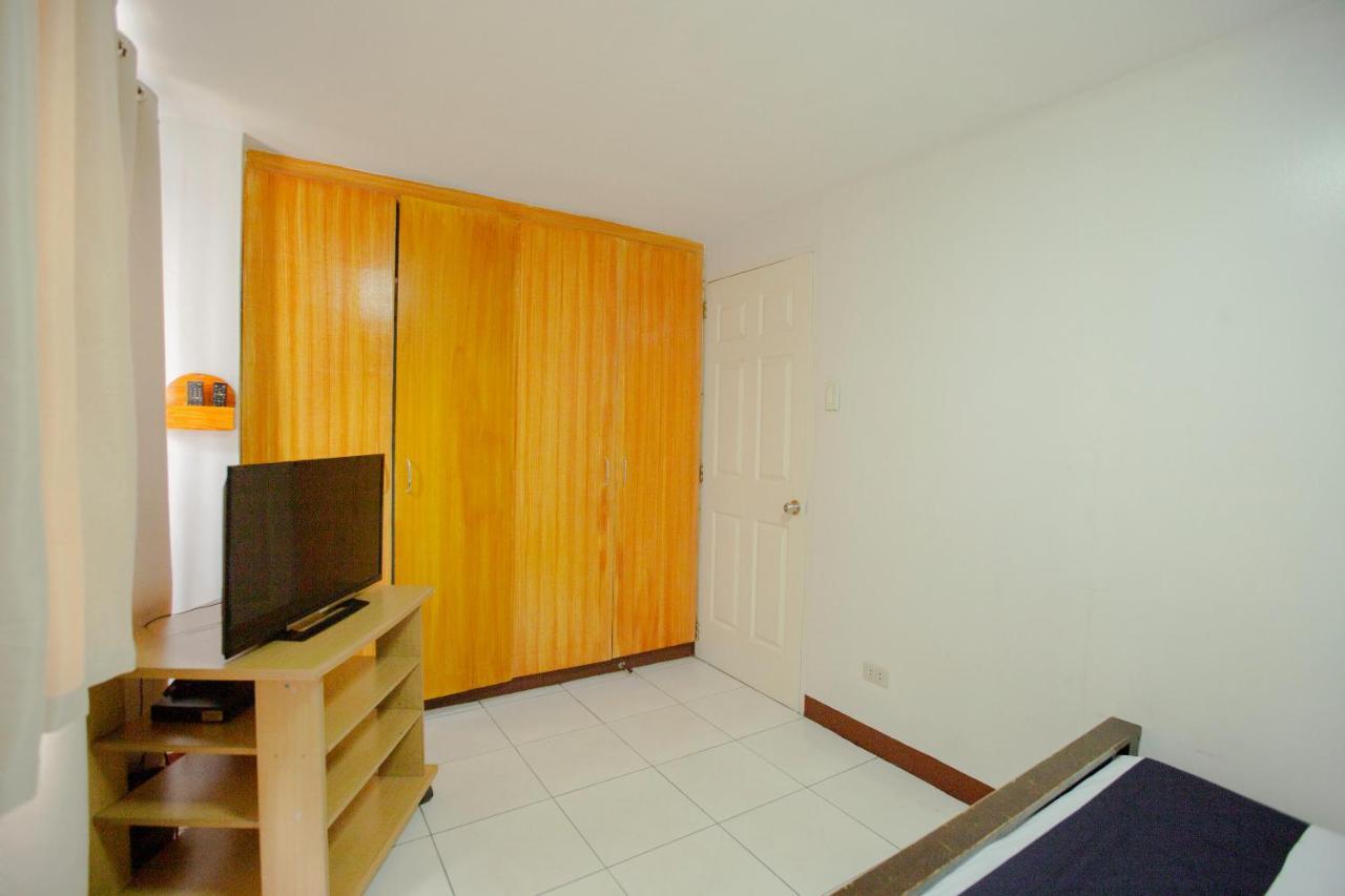 Newgrange Condotel Ciudad Quezon Exterior foto