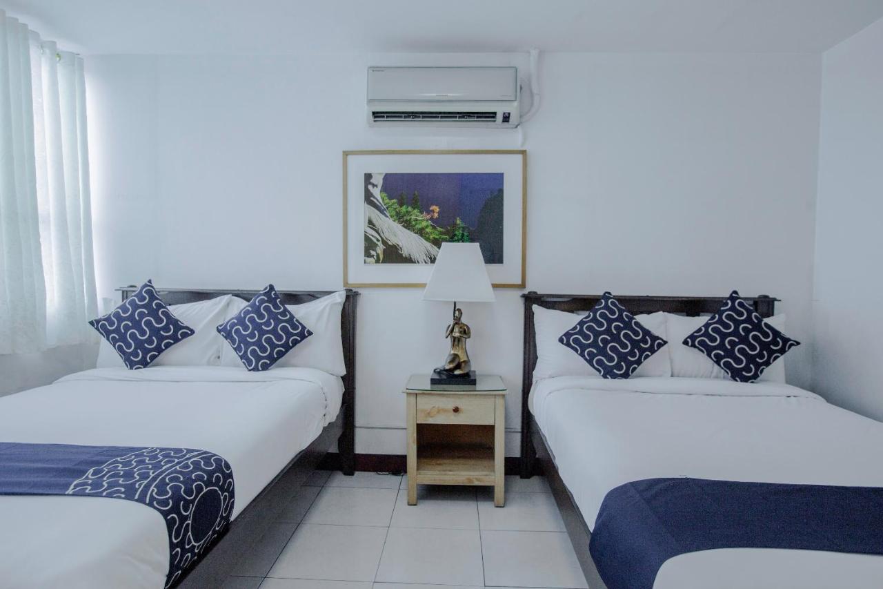 Newgrange Condotel Ciudad Quezon Exterior foto